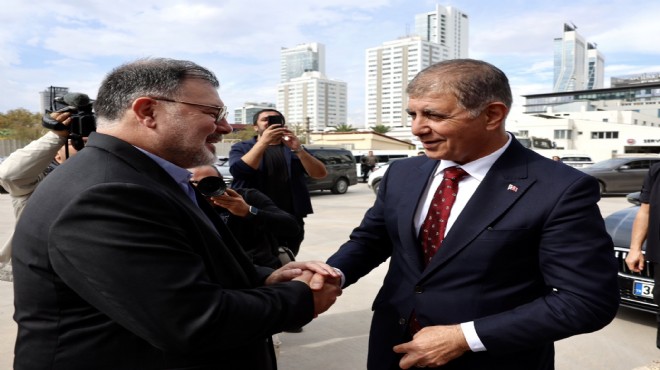 Tugay’dan transfer sonrası AK Parti İzmir’e ilk ziyaret