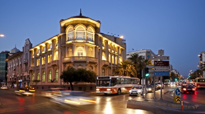 Vakıflar'dan İzmir'de 156 taşınmaz için kiralama ihalesi!