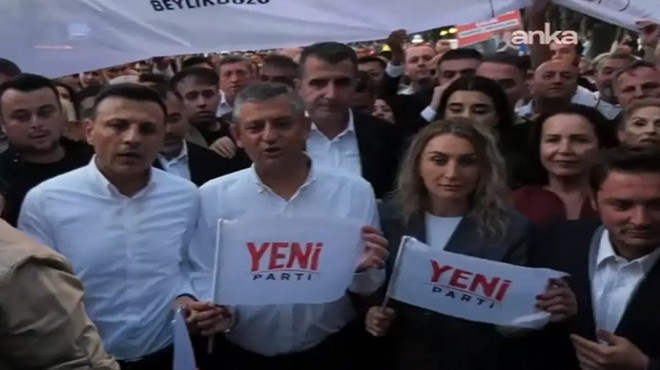 YENİ Partililer tutuklu başkanlar için yürüdü